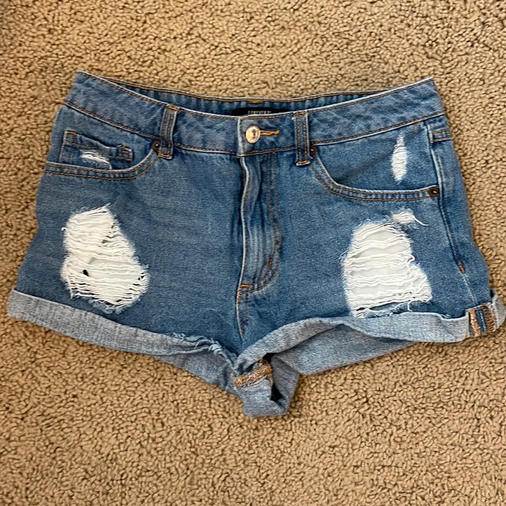 High waisted ripped Jean shorts